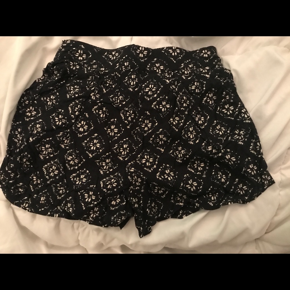 Flowy shorts